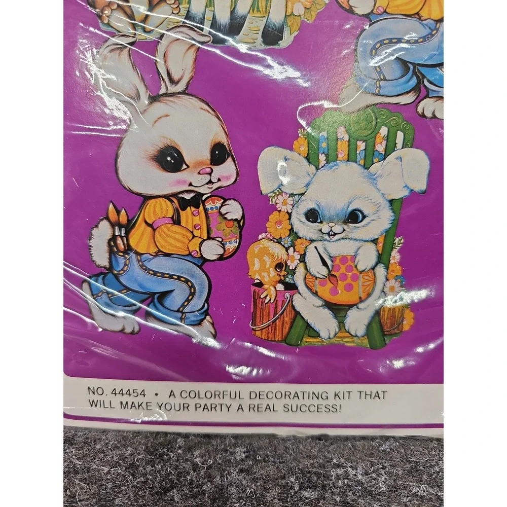 Vtg 80s Beistle Easter Party Decorations 8pc Paper Decorations, New